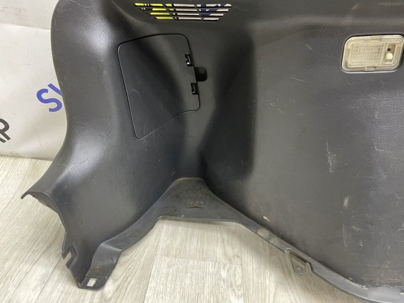 Обшивка задняя левая Civic 1995-2002