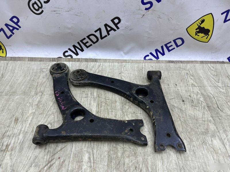 Рычаги передние Toyota Caldina 246 48069-32081 контрактная