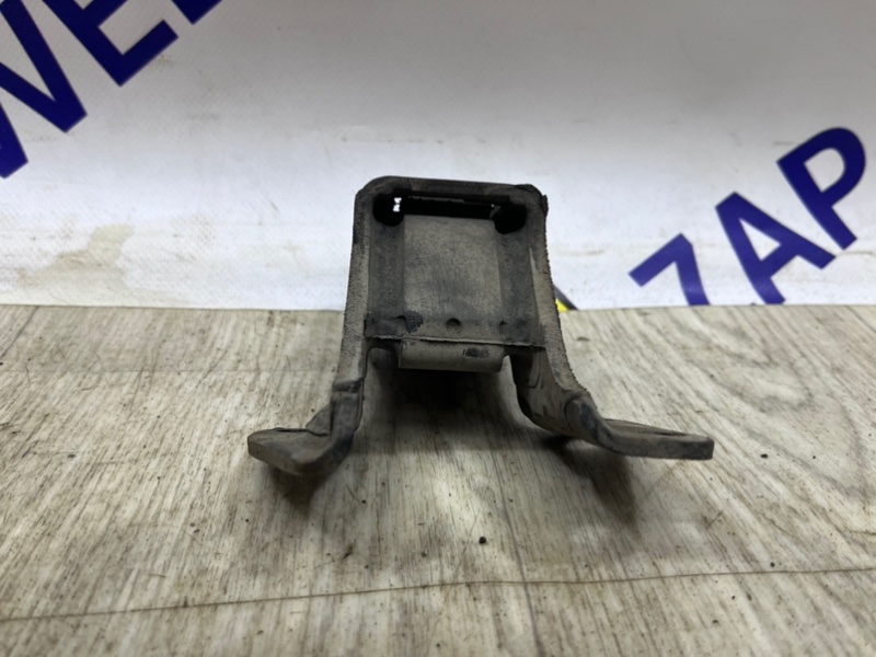 Подушка раздаточной коробки Caldina 246 3SGTE