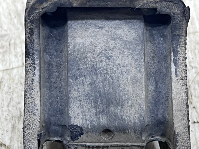 Подушка раздаточной коробки Caldina 246 3SGTE