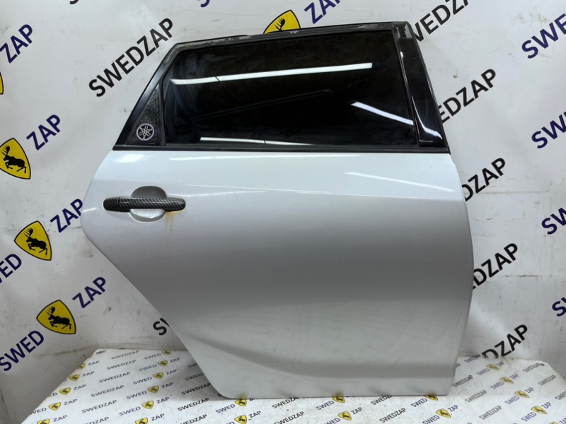 Дверь боковая задняя правая Toyota Caldina 246 3SGTE 67003-2110 контрактная