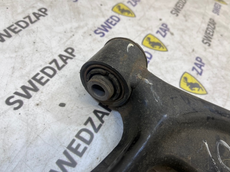 Рычаг подвески передний правый kia sportage D4HA Рычаг подвески передний правый kia sportage D4HA