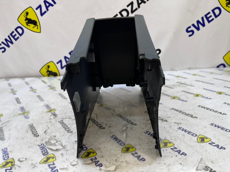 Подлокотник S60 2015 B4164T