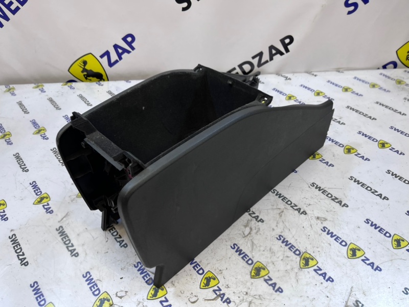 Подлокотник Volvo XC70 2008 B6324S 377798-OBL контрактная