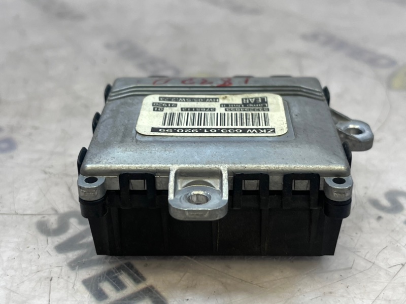 Блок управления правый S80 2009 B6304T