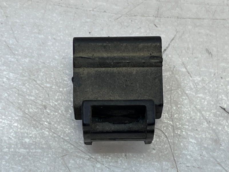 Фиксаторы проводки S80 2014 B6304T4