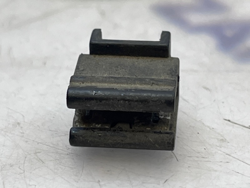 Фиксаторы проводки S80 2014 B6304T4