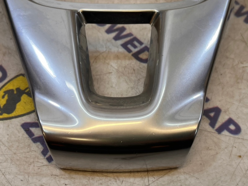 Накладка на руль S80 2014 B6304T4