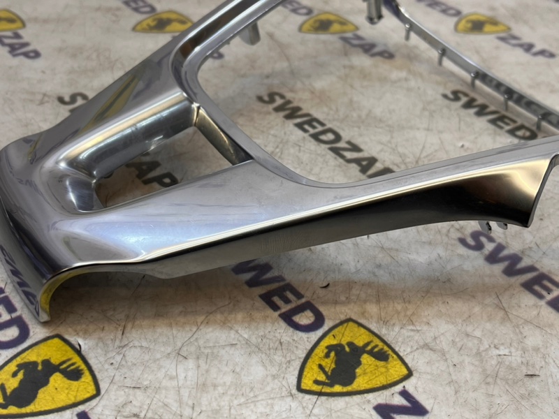 Накладка на руль Volvo S80 B6304T4