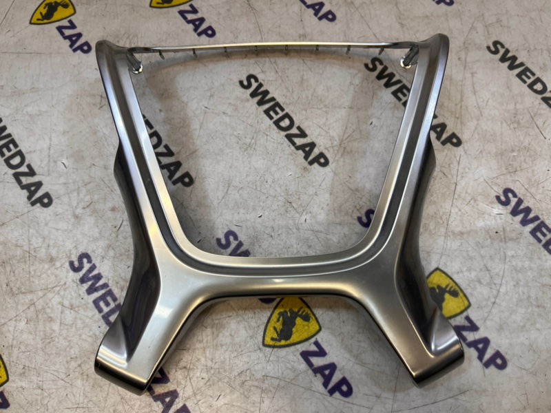 Накладка на руль Volvo XC70 2011 B6304T4 31390457 контрактная