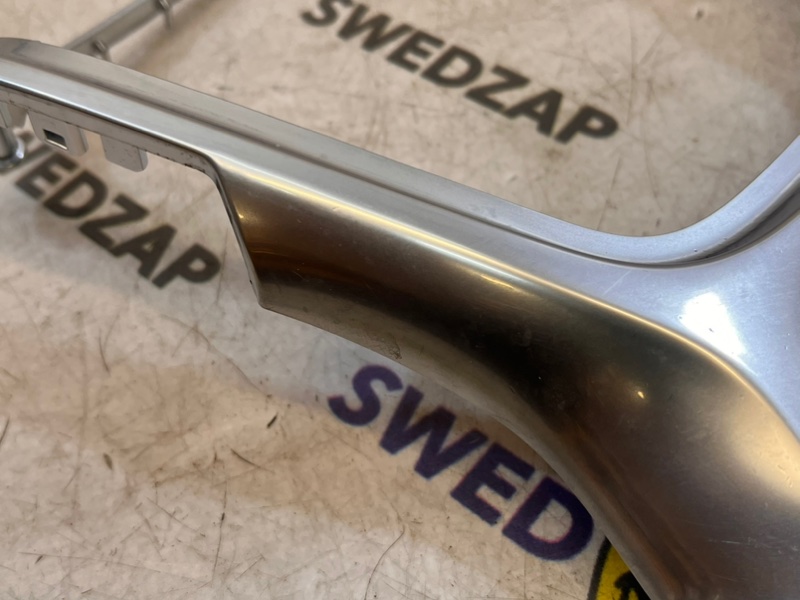 Накладка на руль XC70 2011 B6304T4