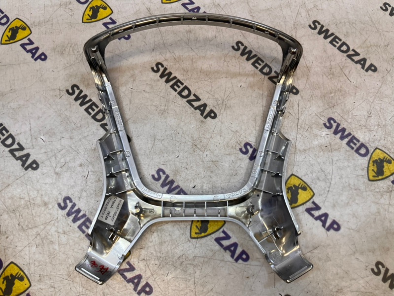 Накладка на руль XC70 2011 B6304T4