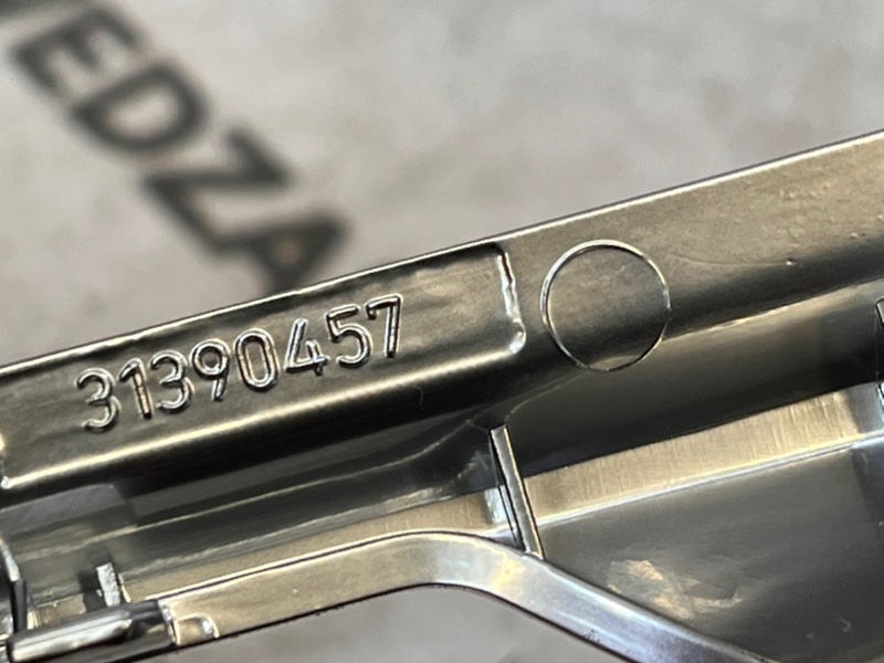 Накладка на руль XC70 2011 B6304T4