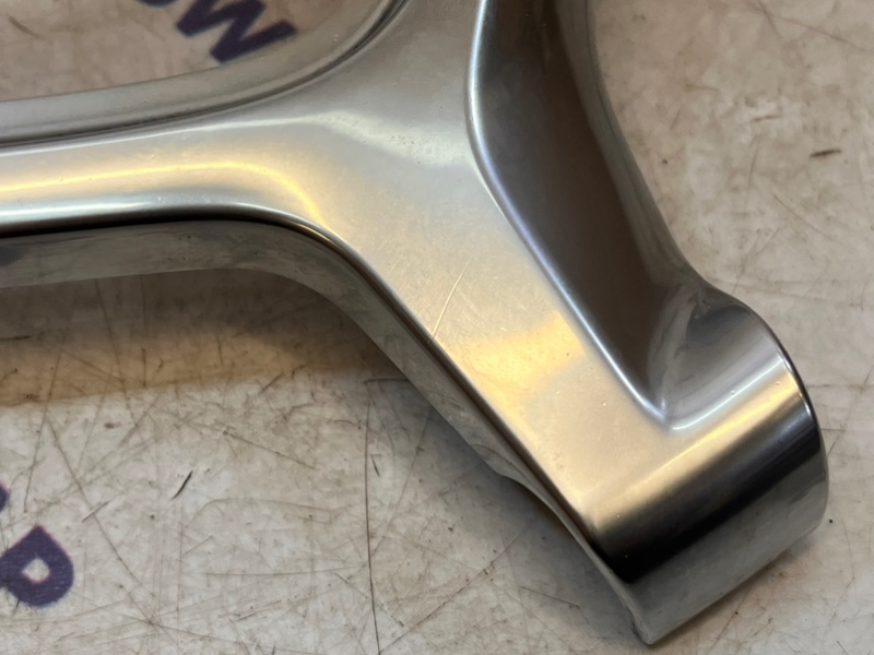 Накладка на руль S80 2010 B6304T Накладка на руль S80 2010 B6304T