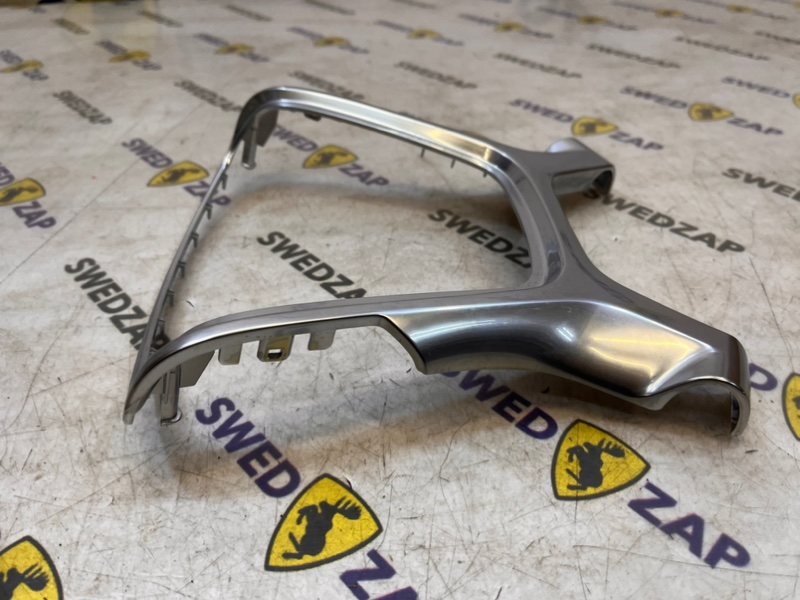 Накладка на руль S80 2010 B6304T Накладка на руль S80 2010 B6304T