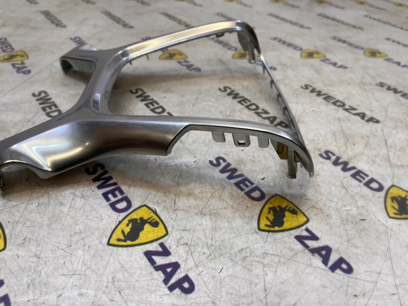 Накладка на руль S80 2010 B6304T Накладка на руль S80 2010 B6304T