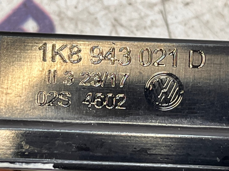 Подсветка номера задняя passat 2018 CJSA