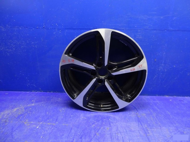 Диск r19 Audi Tt 8S (б/у) Диск r19 Audi Tt 8S (б/у)