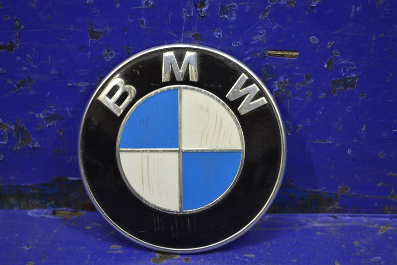 Эмблема Bmw 8132375 (б/у) Эмблема Bmw 8132375 (б/у)
