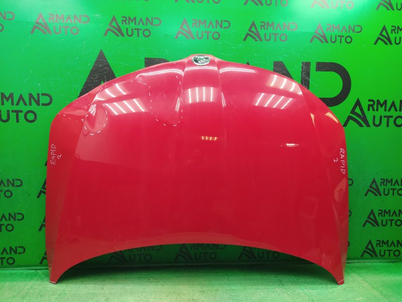 Капот Skoda Rapid 2012 (б/у) Капот Skoda Rapid 2012 (б/у)