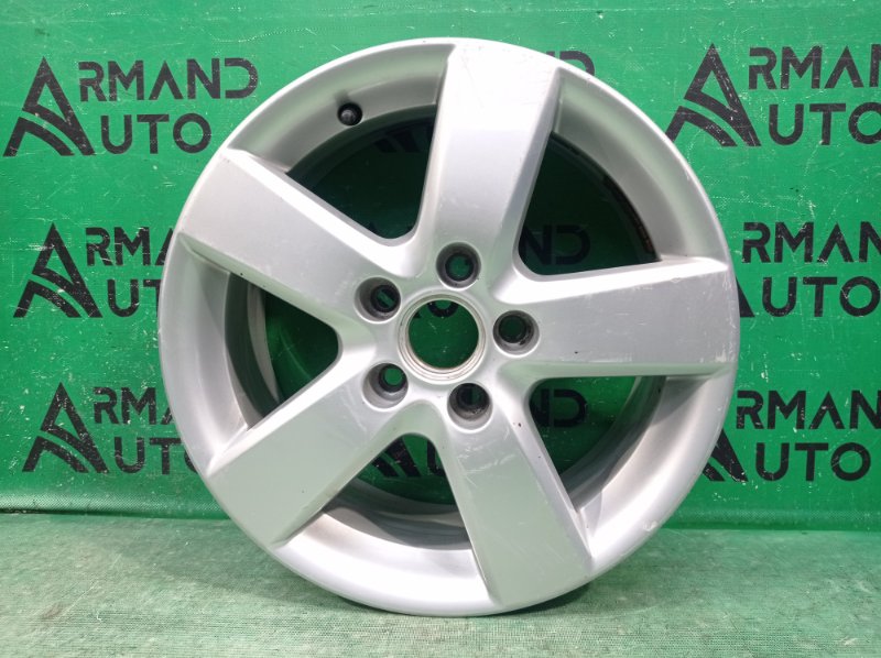 Диск r16 Volkswagen Golf 6 (б/у) Диск r16 Volkswagen Golf 6 (б/у)