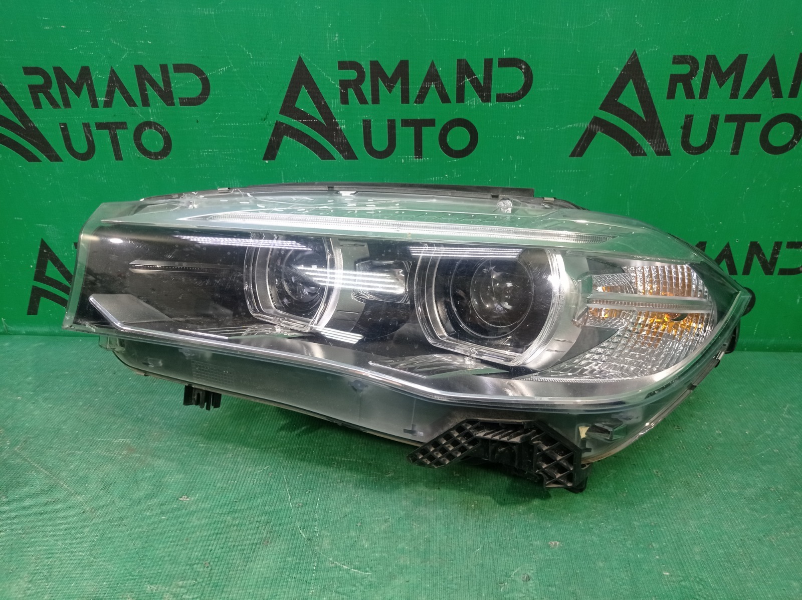 Фара Bmw X5 F15 2013 левая (б/у) Фара Bmw X5 F15 2013 левая (б/у)
