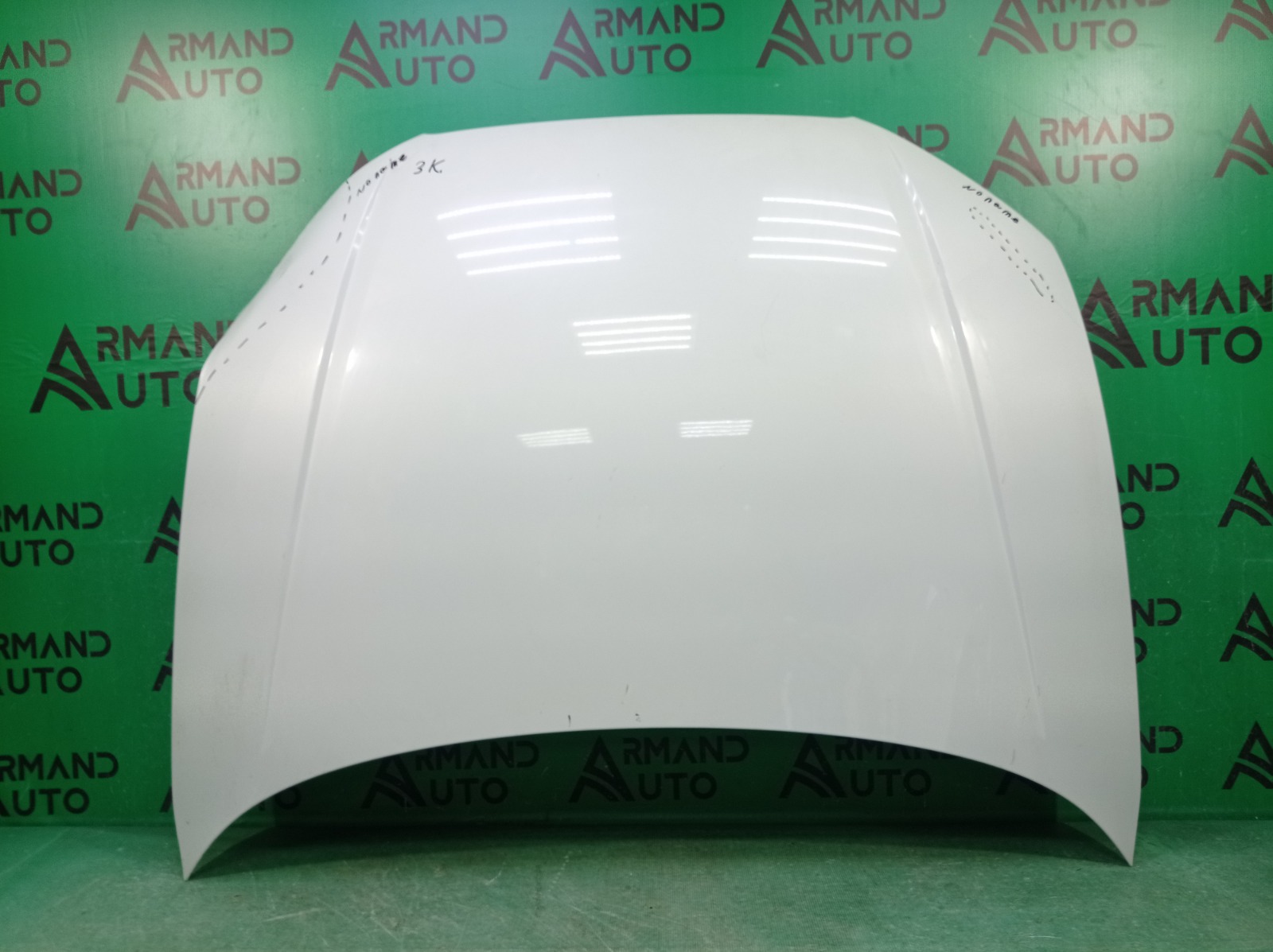 Капот Audi A3 3 8V 2012 (б/у) Капот Audi A3 3 8V 2012 (б/у)