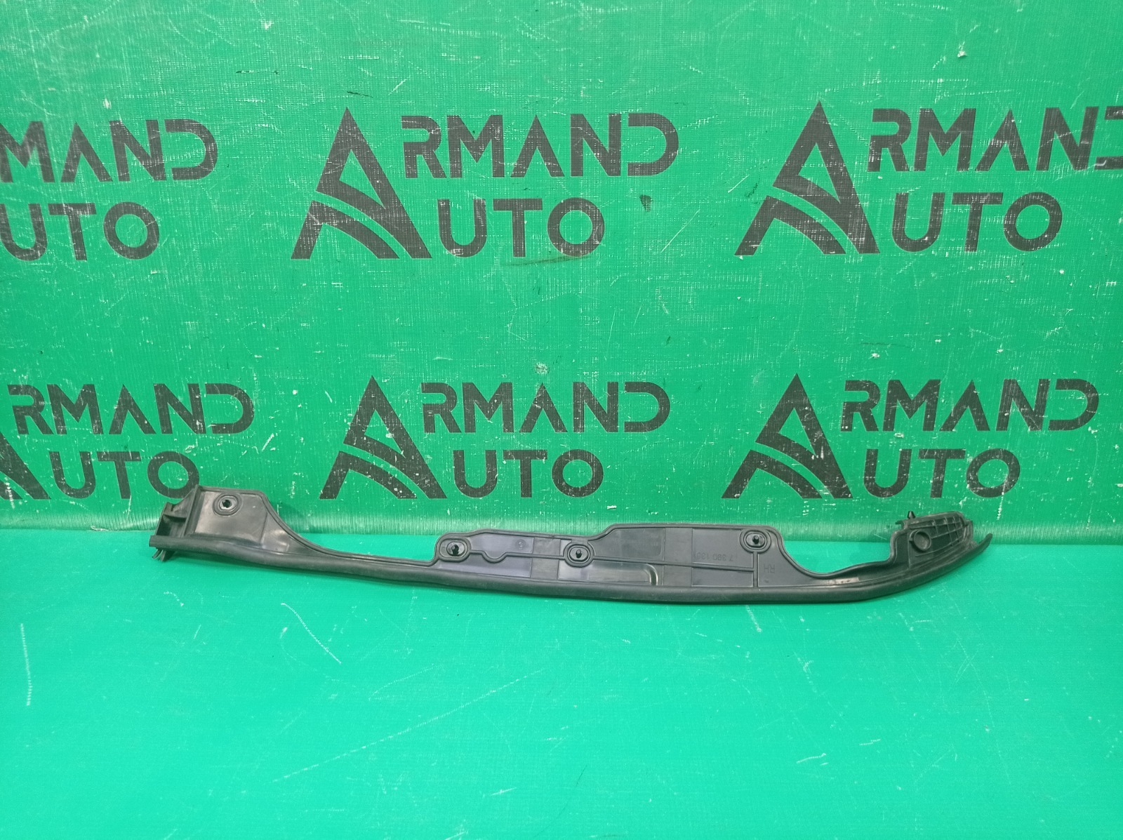 Уплотнитель двери задний правый Mini Countryman 2016-нв F60 51767390136 Б/У