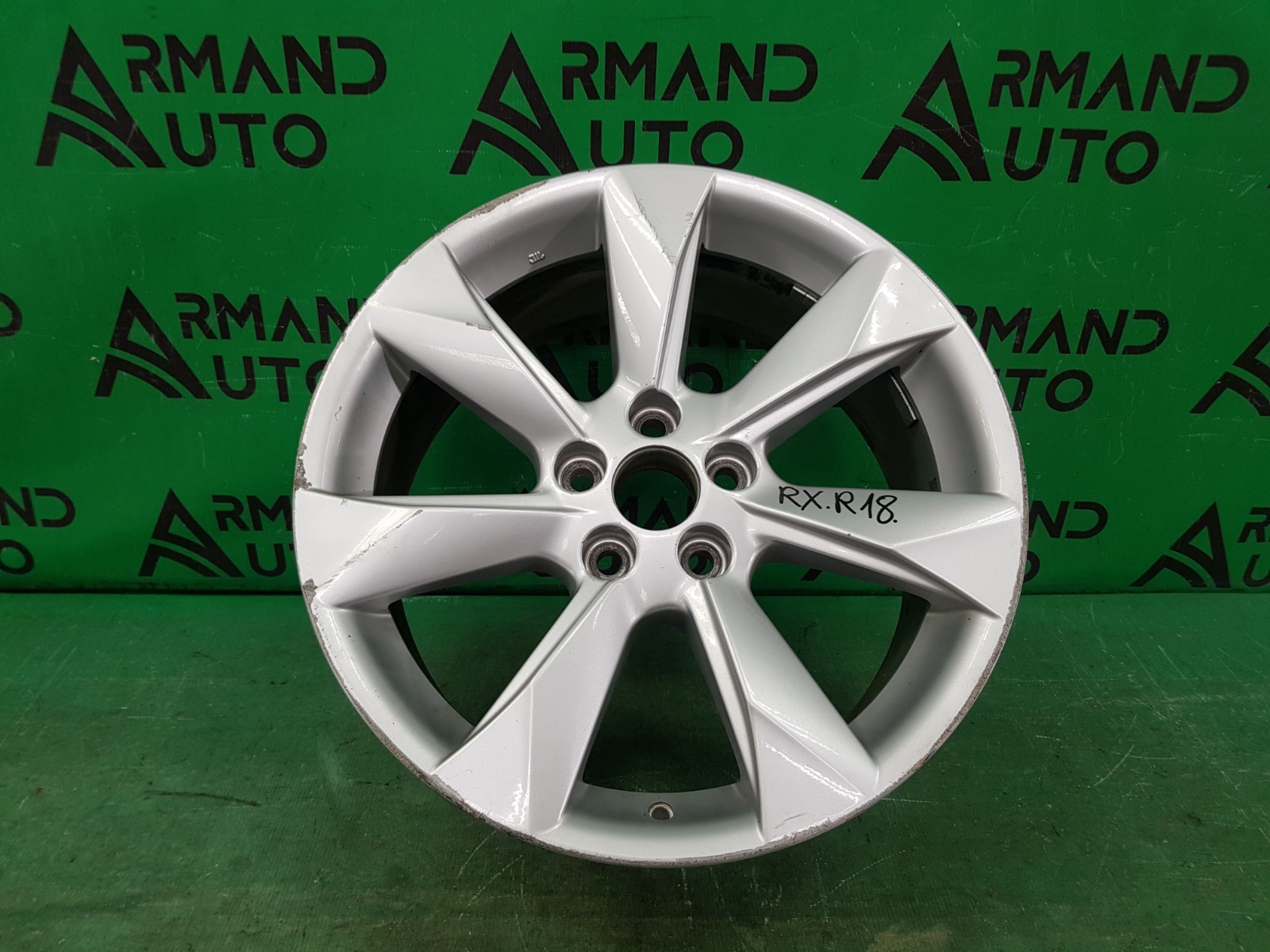 Диск r18 Lexus Rx 4 2015 (б/у) Диск r18 Lexus Rx 4 2015 (б/у)