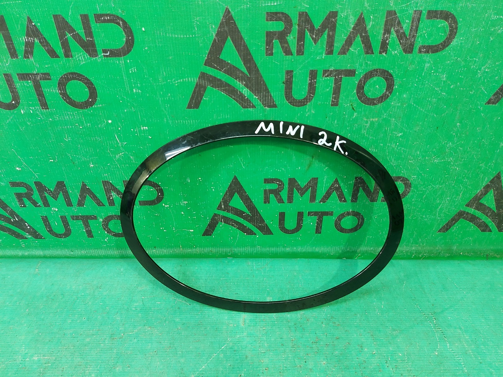 Окантовка фары левая Mini Hatch 2013-нв F55 51137449209 Б/У