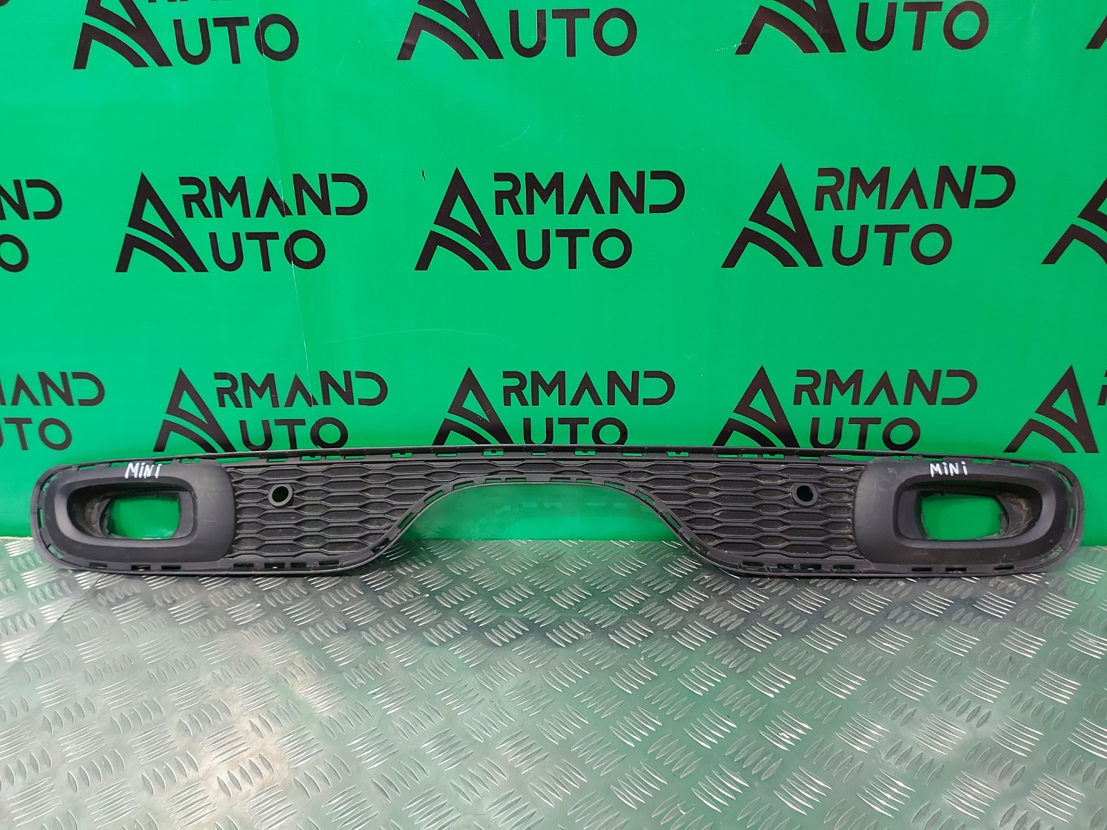 Накладка бампера задняя Mini Hatch 2013-нв F55 51127365075 Б/У
