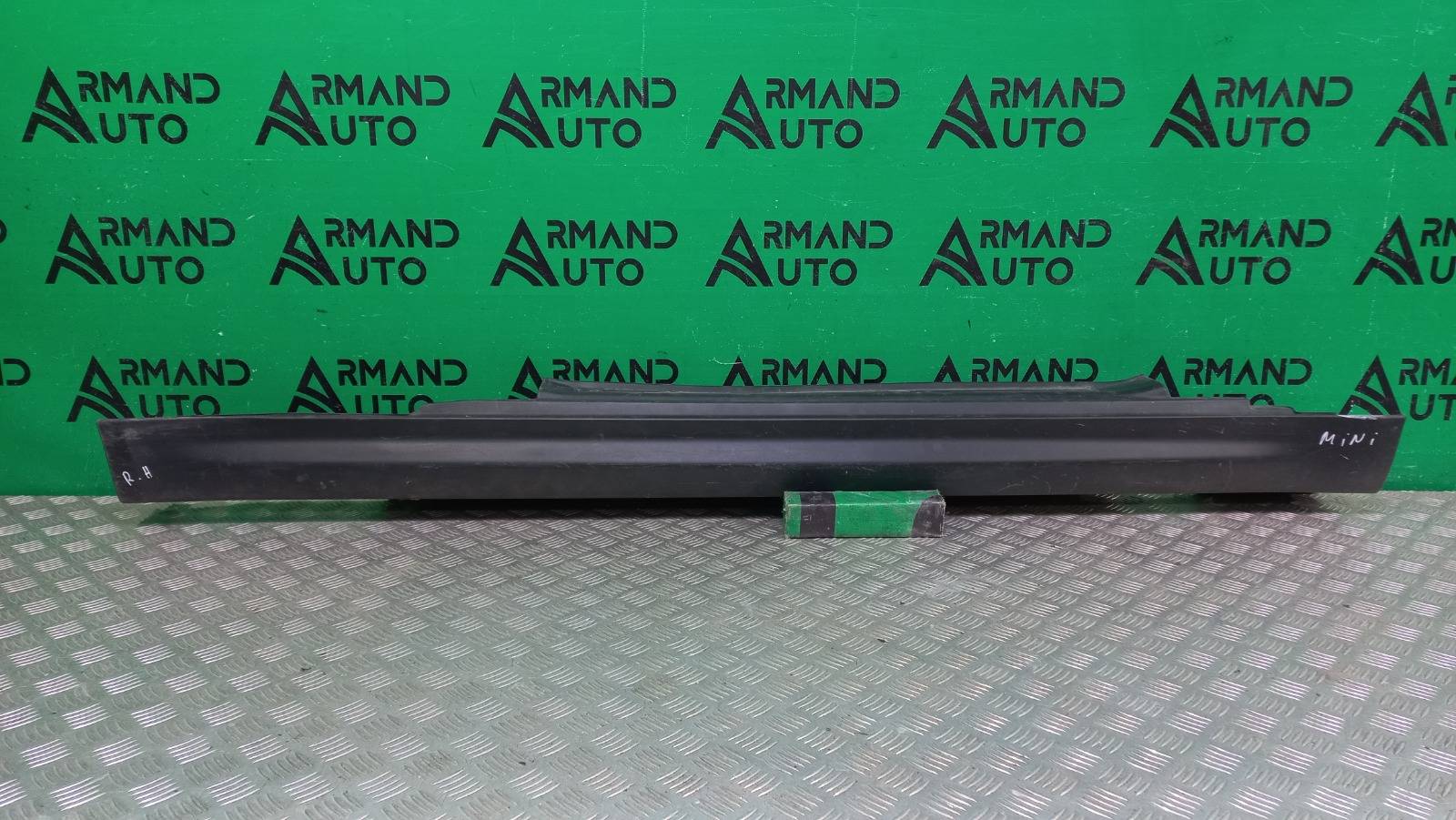 Накладка порога правая Mini Hatch 2006-2013 R56 51777147916 Б/У