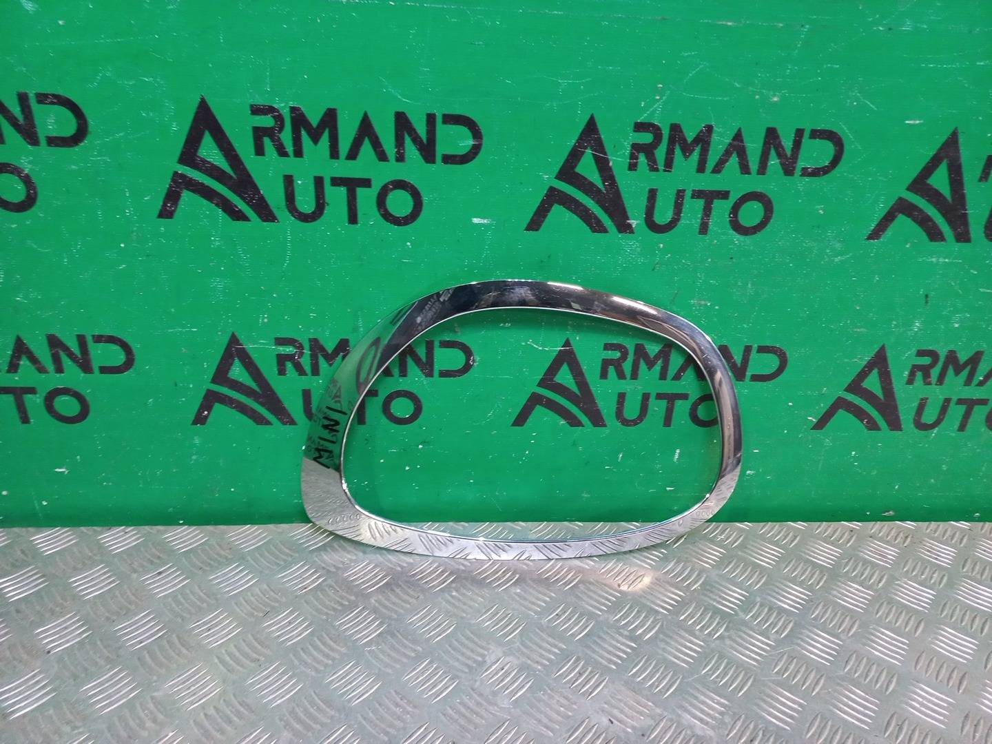 Окантовка фары левая Mini Countryman 2016-нв F60 51137388117 Б/У