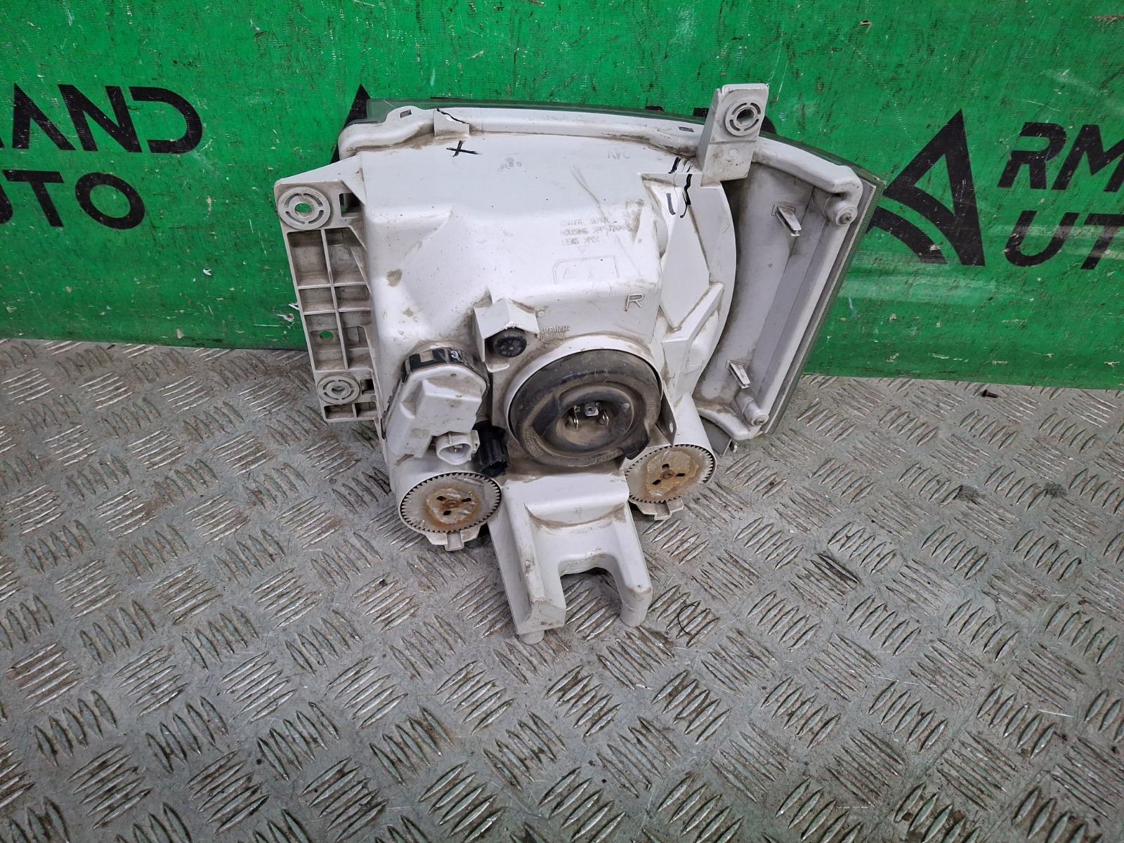 Фара правая Elf 700P 2012-нв 1