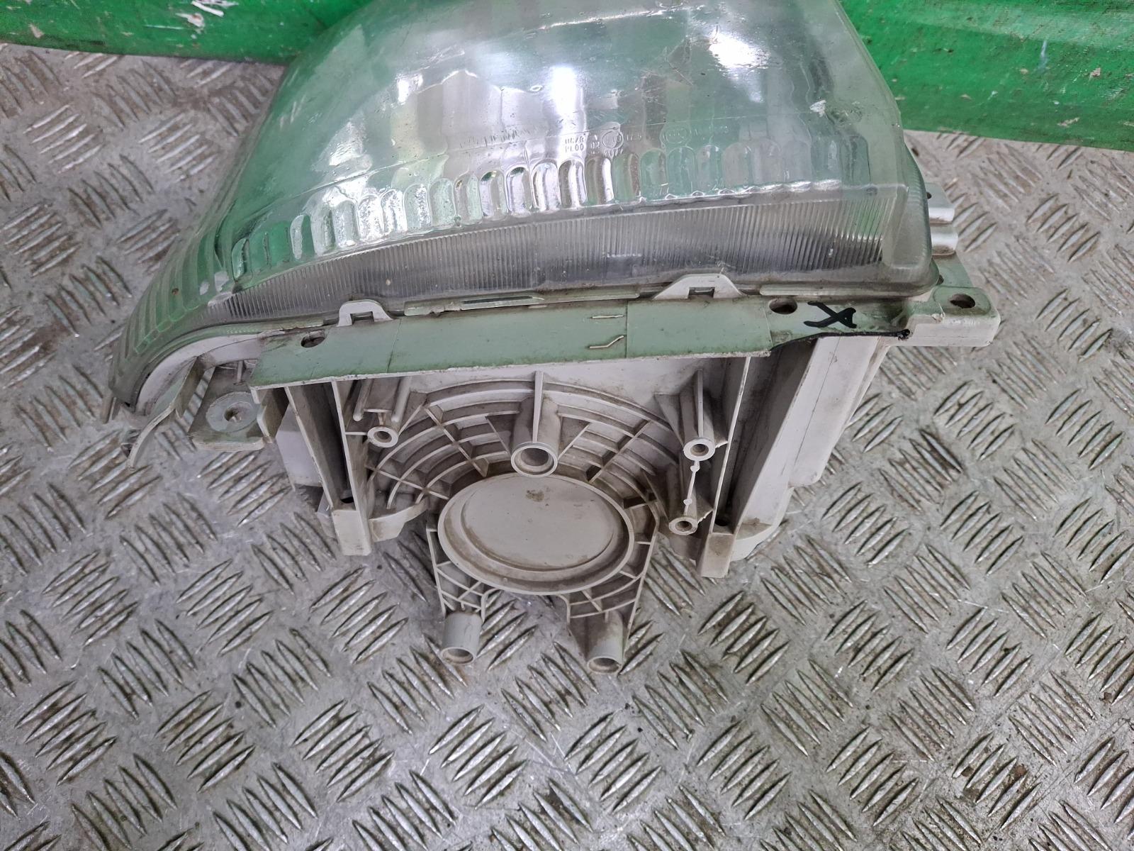 Фара правая Elf 700P 2012-нв 1