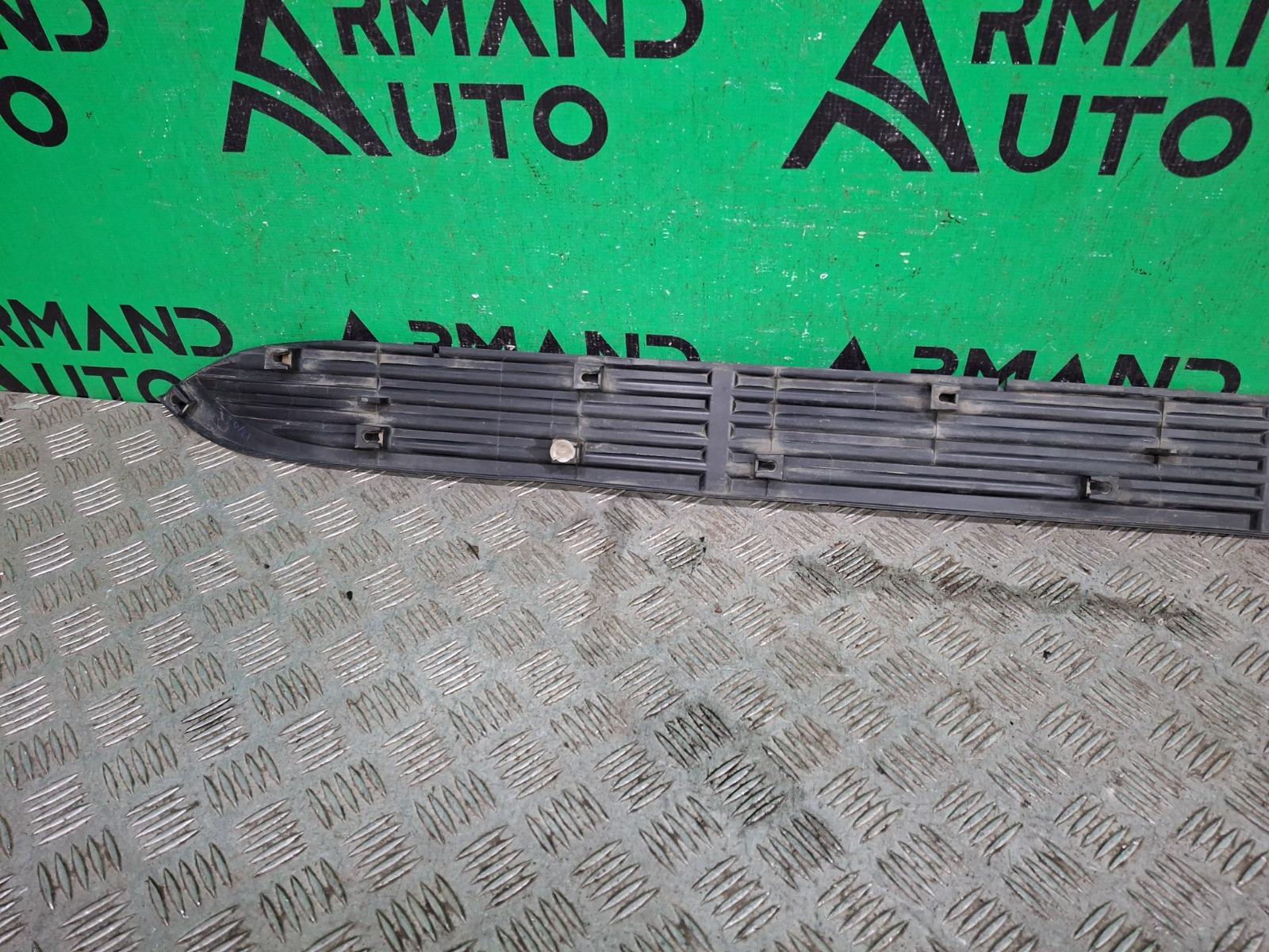 Накладка подножки правая Land Cruiser 2012-2021 200