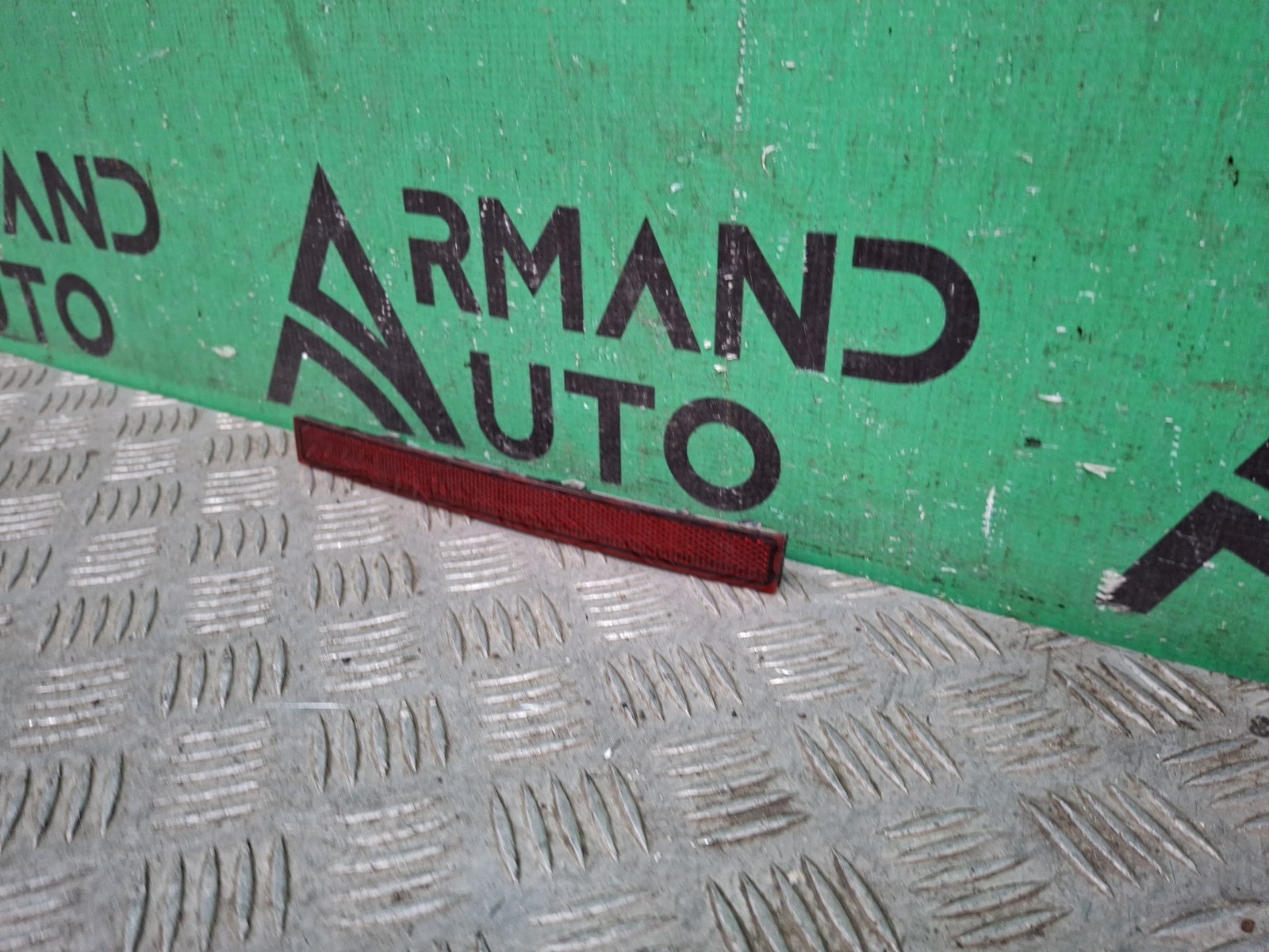 Отражатель внутренний правый Volkswagen Tiguan 2