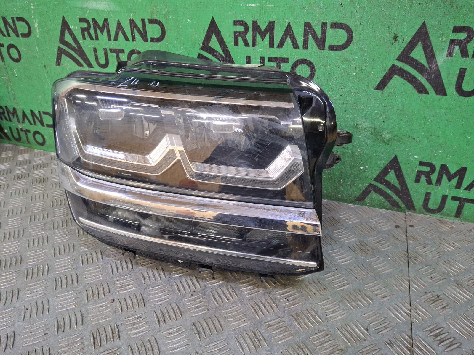 Фара правая Volkswagen Teramont 1