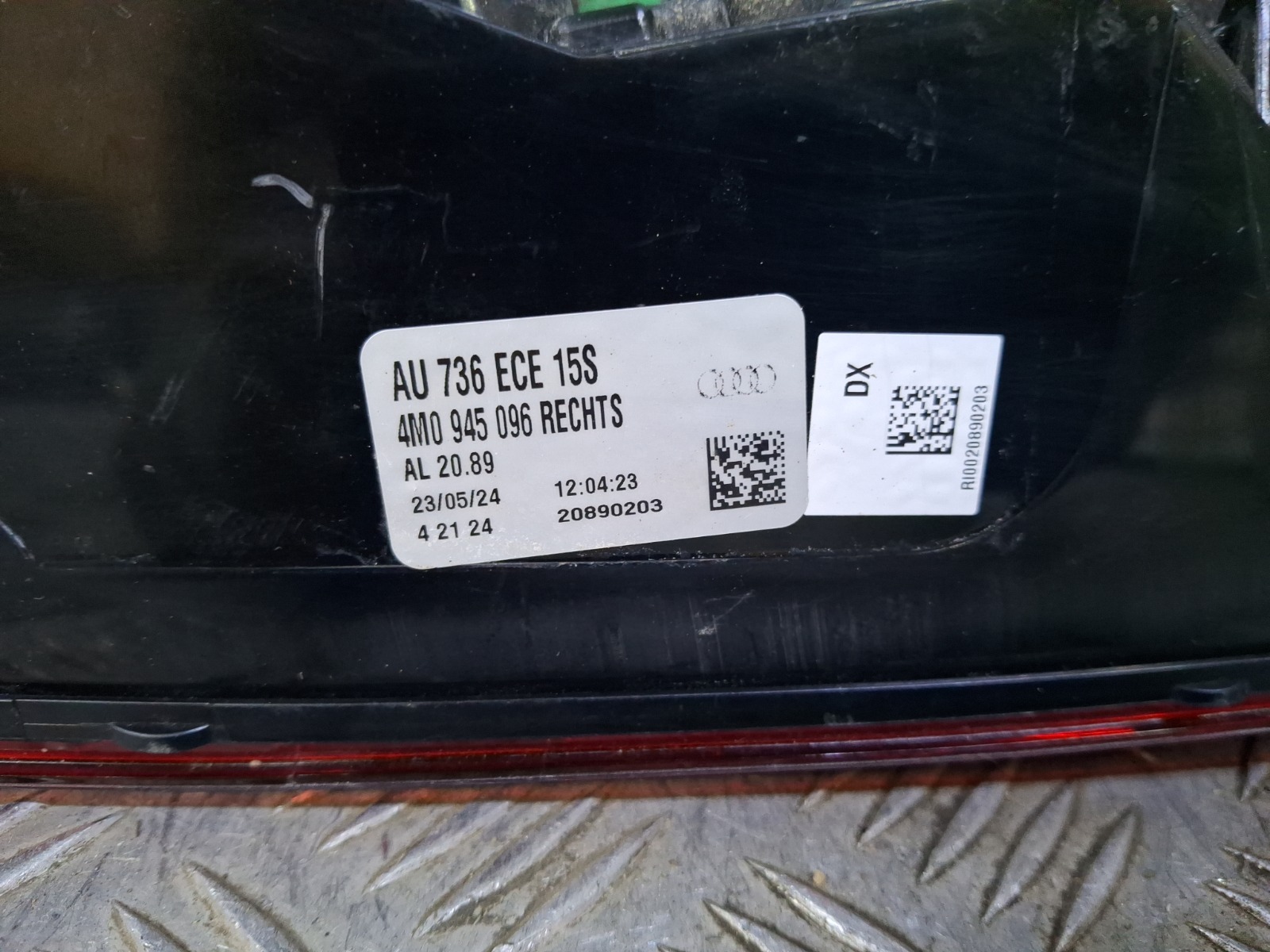 Фонарь противотуманный правый Q7 2015-нв 2 4M