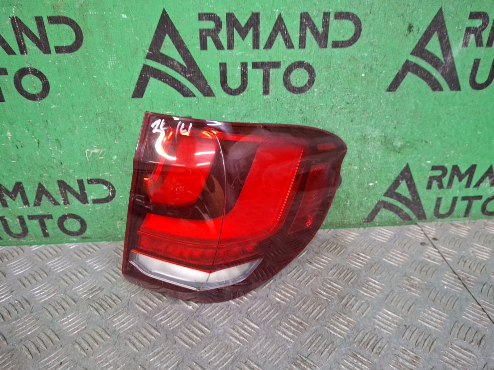 Запчасть фонарь внешний правый BMW X5 2013-2018 F15 63217470886 новая Фонарь внешний правый BMW X5 2013-2018 F15 63217470886 новая