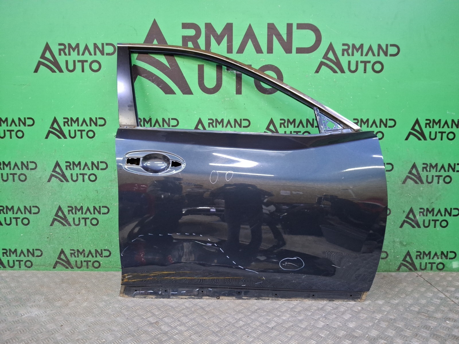 Запчасть дверь передняя правая Nissan X-Trail 2013-2022 3 T32 H010M4CMMA Б/У Дверь передняя правая Nissan X-Trail 2013-2022 3 T32 H010M4CMMA Б/У