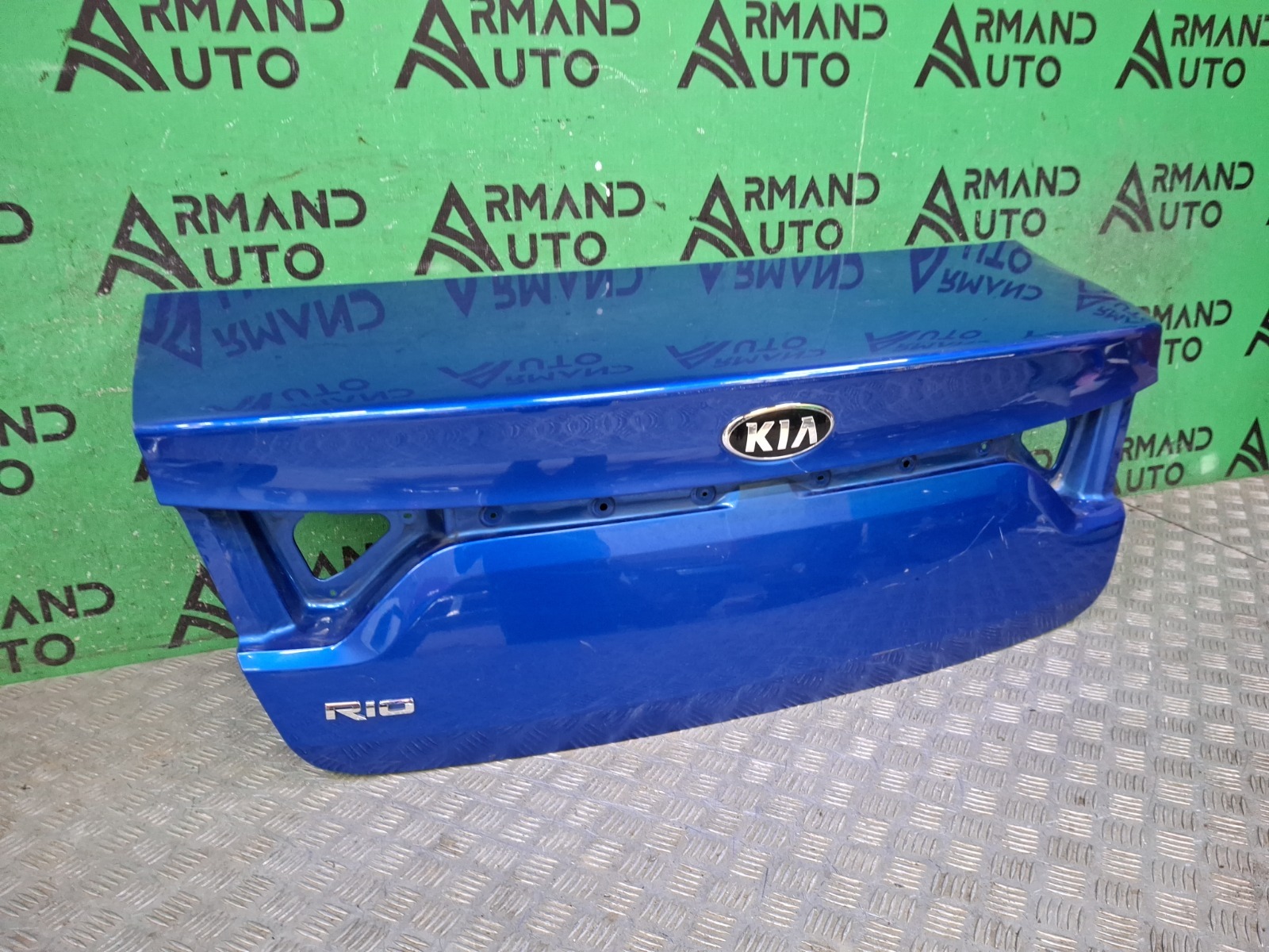 Крышка багажника Rio 2017-нв 4 FB Крышка багажника Rio 2017-нв 4 FB