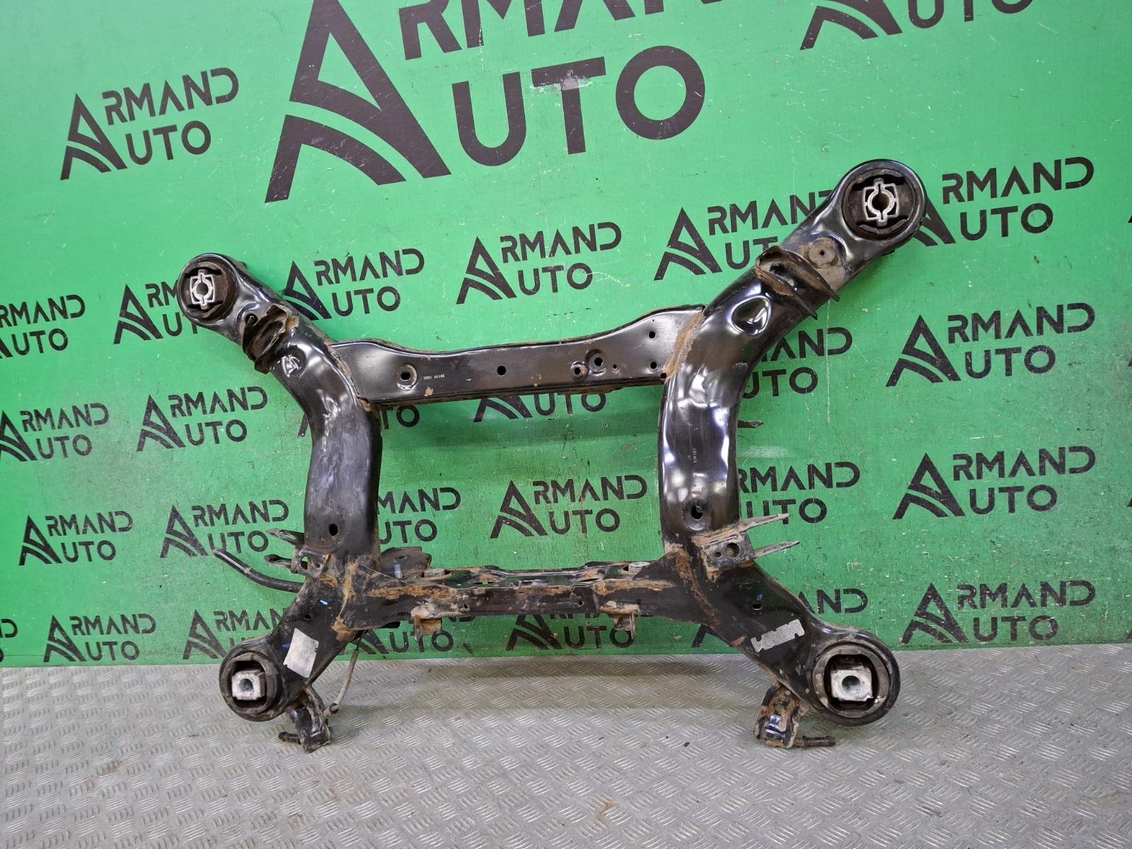 Подрамник задний Jeep Grand Cherokee WK2