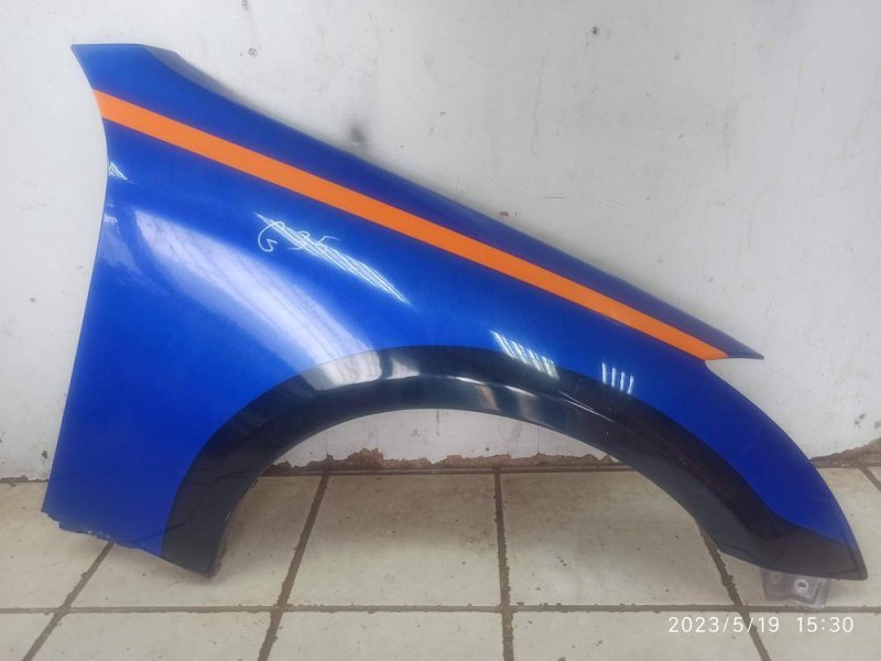 Крыло переднее правое Infiniti G35 2002-2014 63100AM830 Б/У