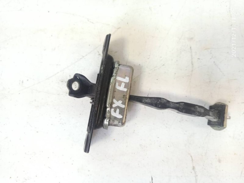 Запчасть ограничитель двери передний левый Infiniti QX70 2008-2017 S51 804311CA0A Б/У Ограничитель двери передний левый Infiniti QX70 2008-2017 S51 804311CA0A Б/У