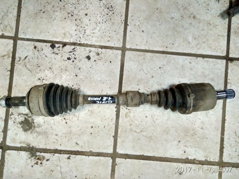 Полуось МКПП передний левый Honda Civic 2006-2012 44306SNAN00 Б/У