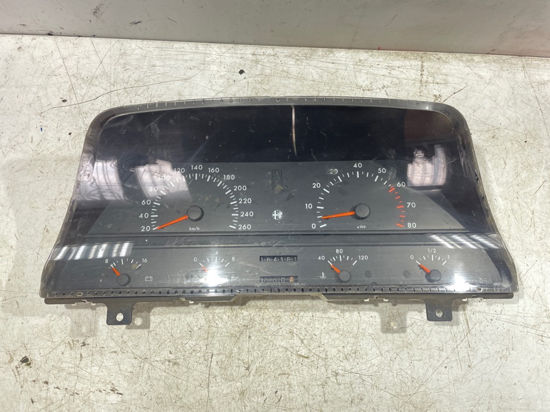 Панель приборов Alfa Romeo 1987-1998 164 Б/У