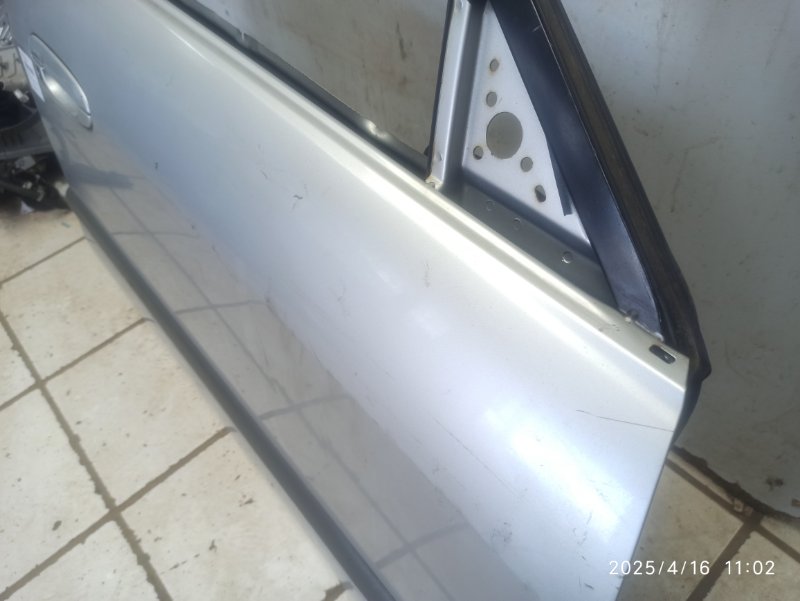 Дверь передняя правая Mazda 626