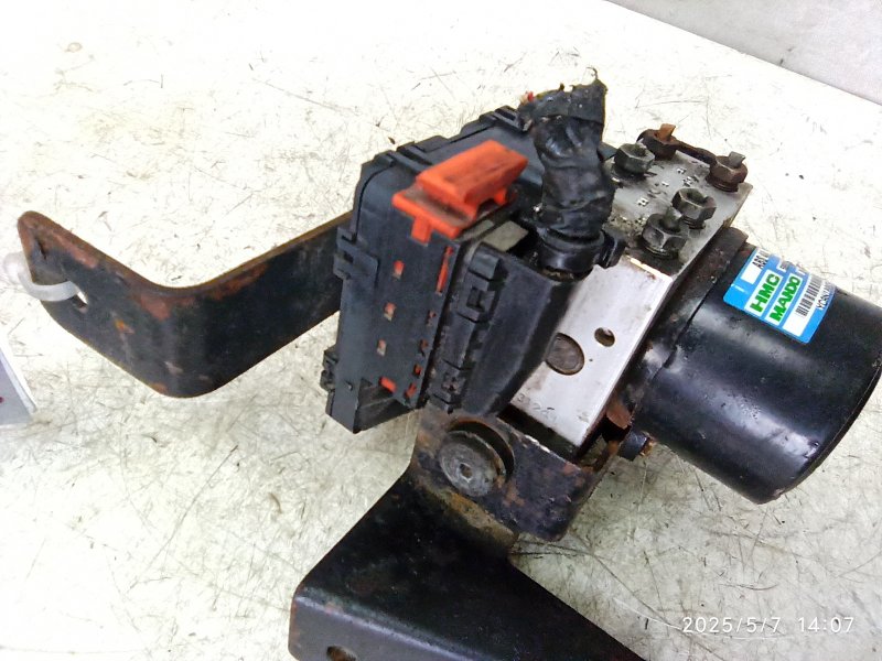 Блок ABS насос Hyundai SANTA FE D4EA