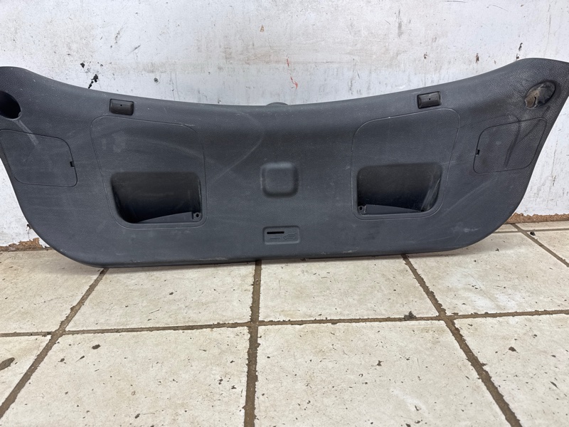 Обшивка крышки багажника Hyundai i30 2012-2017 81751A5000 контрактная
